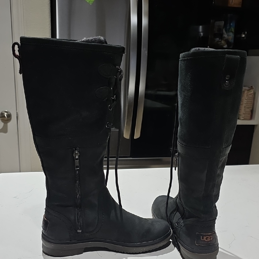 UGG  Elsa High Knee Women's Black Lined  Lace-Up Winter Boots Size 7.5